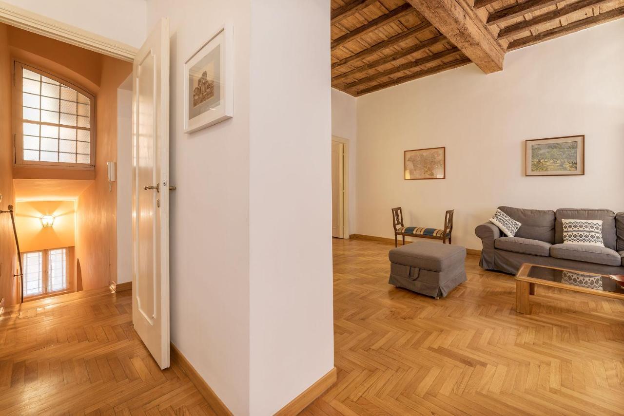 A Peaceful Retreat 2 Minutes From Piazza Navona - FromhometoRoma Dış mekan fotoğraf