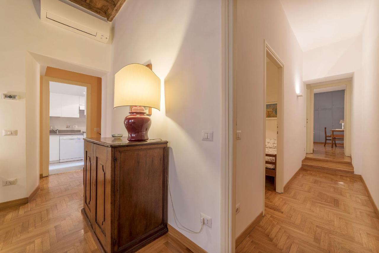 A Peaceful Retreat 2 Minutes From Piazza Navona - FromhometoRoma Dış mekan fotoğraf