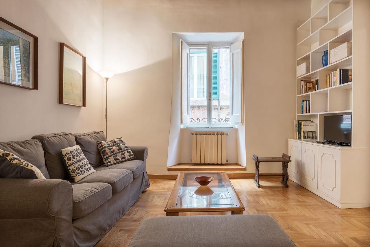 A Peaceful Retreat 2 Minutes From Piazza Navona - FromhometoRoma Dış mekan fotoğraf